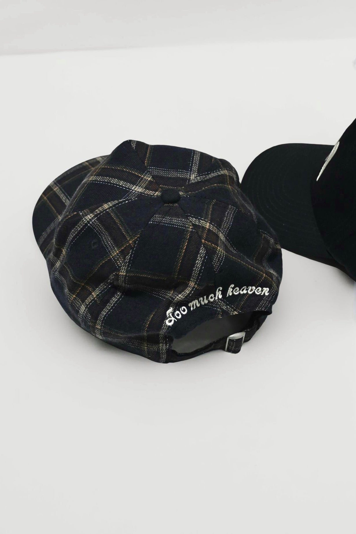 Angele Logo 6-Panel Cap "too much heaven"