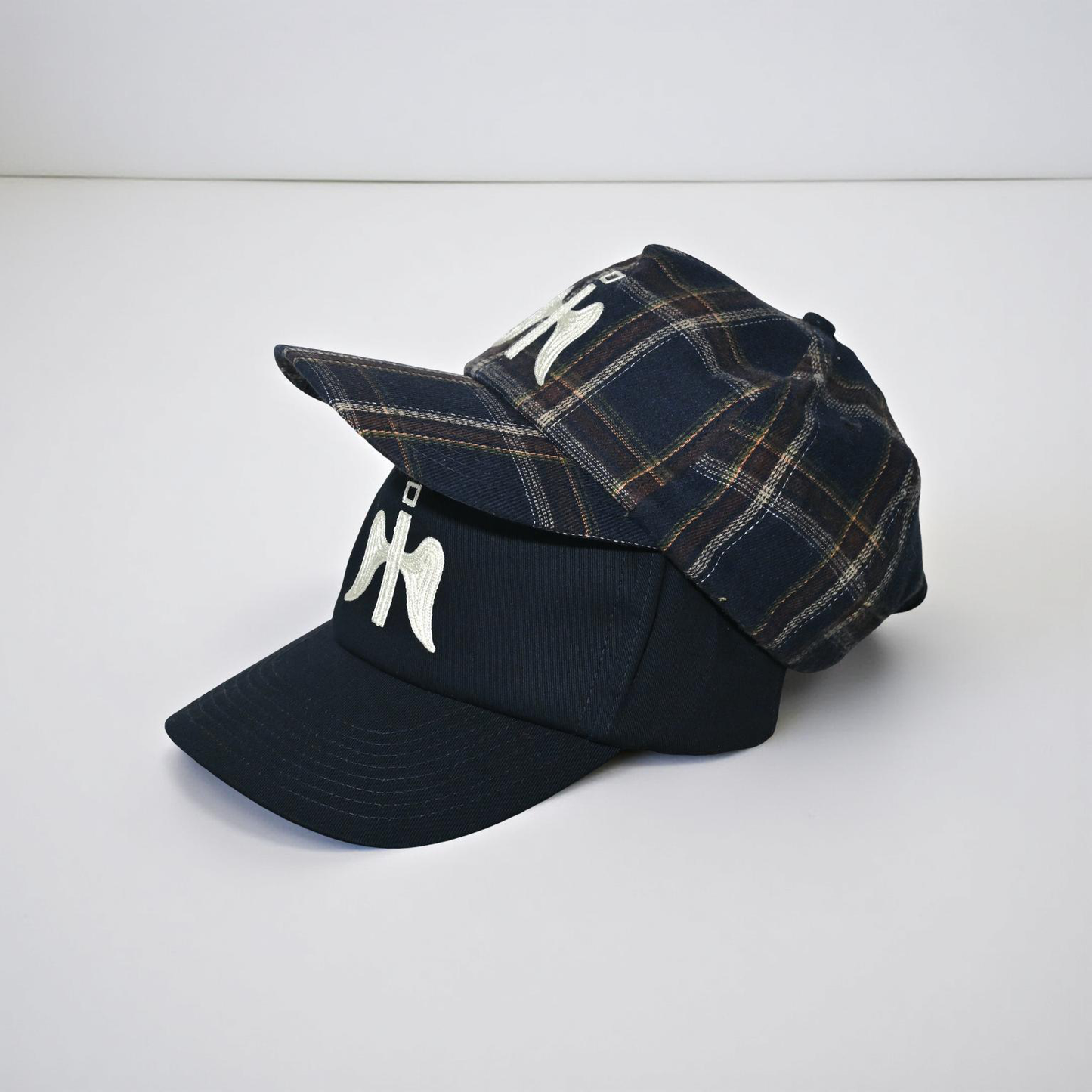 Angele Logo 6-Panel Cap "too much heaven"