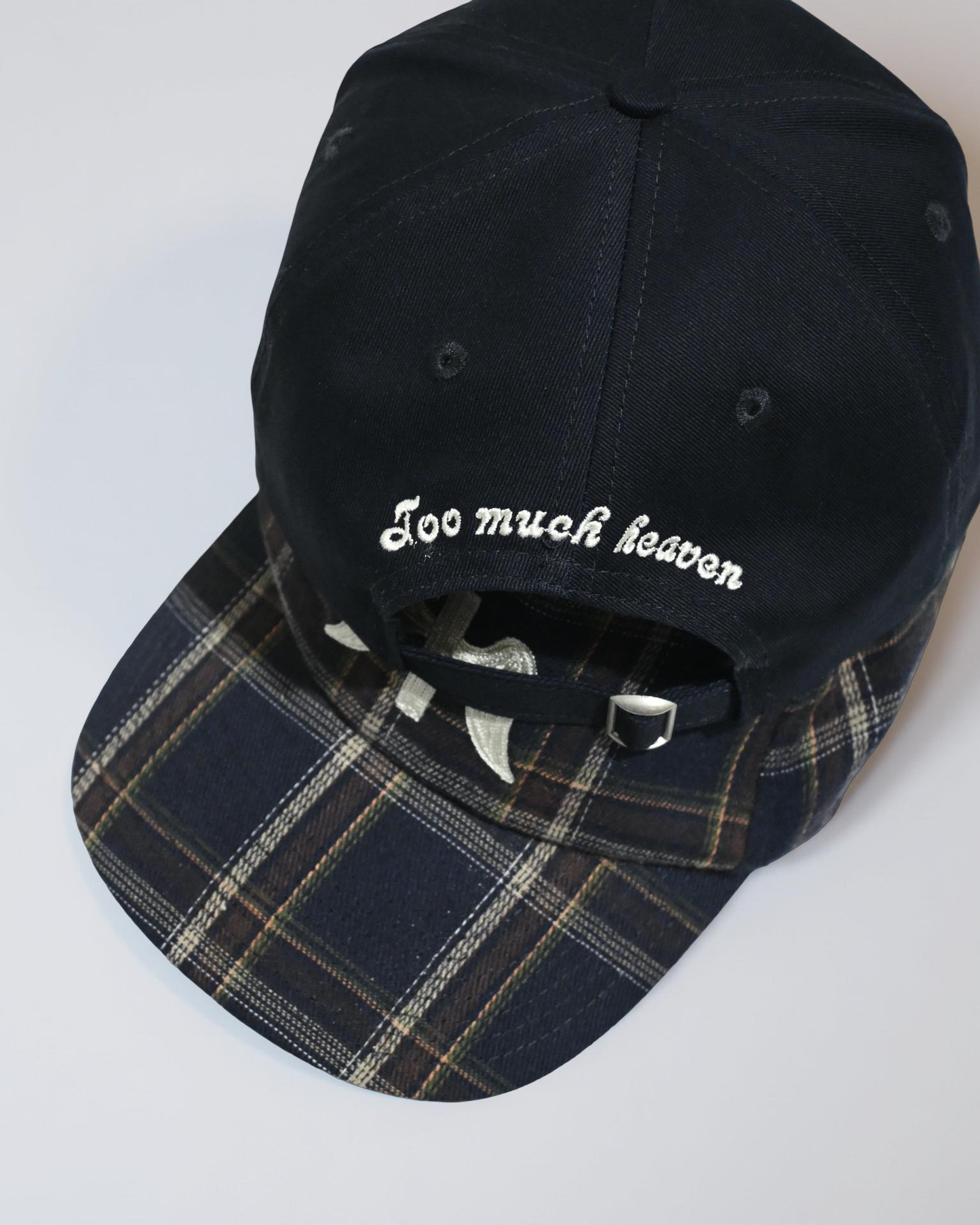 Angele Logo 6-Panel Cap "too much heaven"