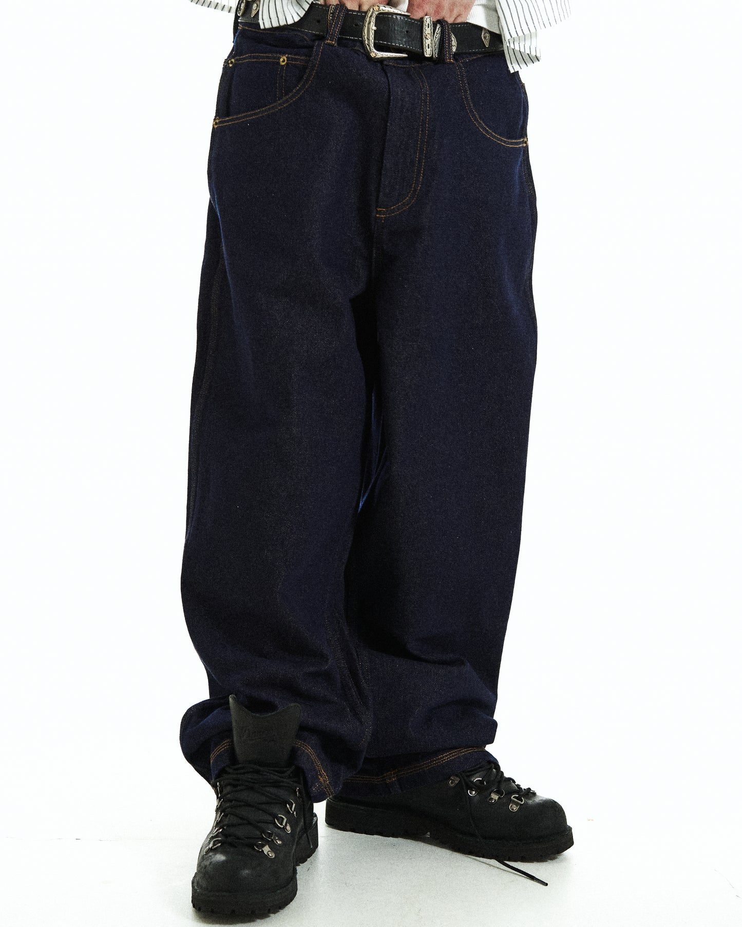 Triple Stitched Baggy Jeans