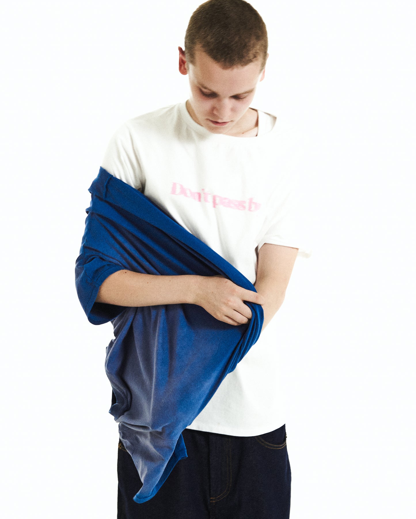 Motion Logo T-shirt "Don't pass by" White / Sun-faded Navy blue